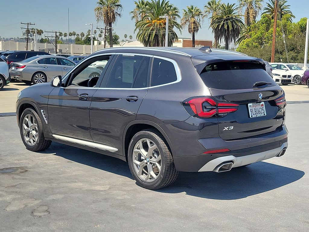 Used 2024 BMW X3 sDrive30i w/ Convenience Package RWD image 2