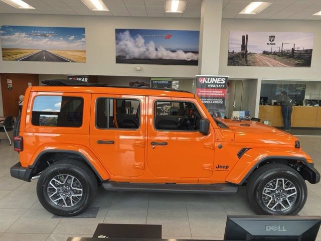 New 2025 Jeep Wrangler Sahara image 3