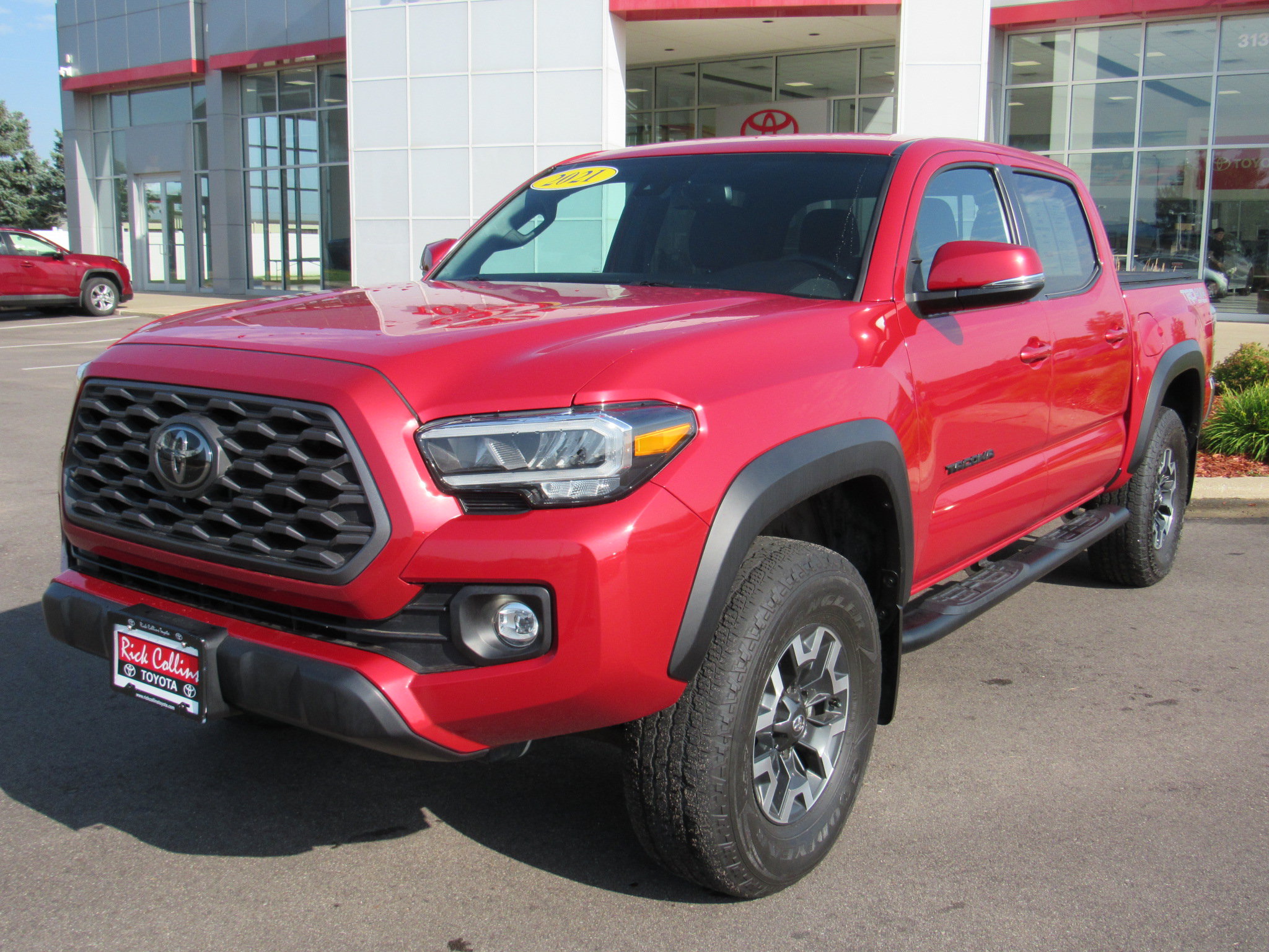 Used 2021 Toyota Tacoma TRD Off-Road w/ Blackout Package (TMS) AWD/4WD image 2