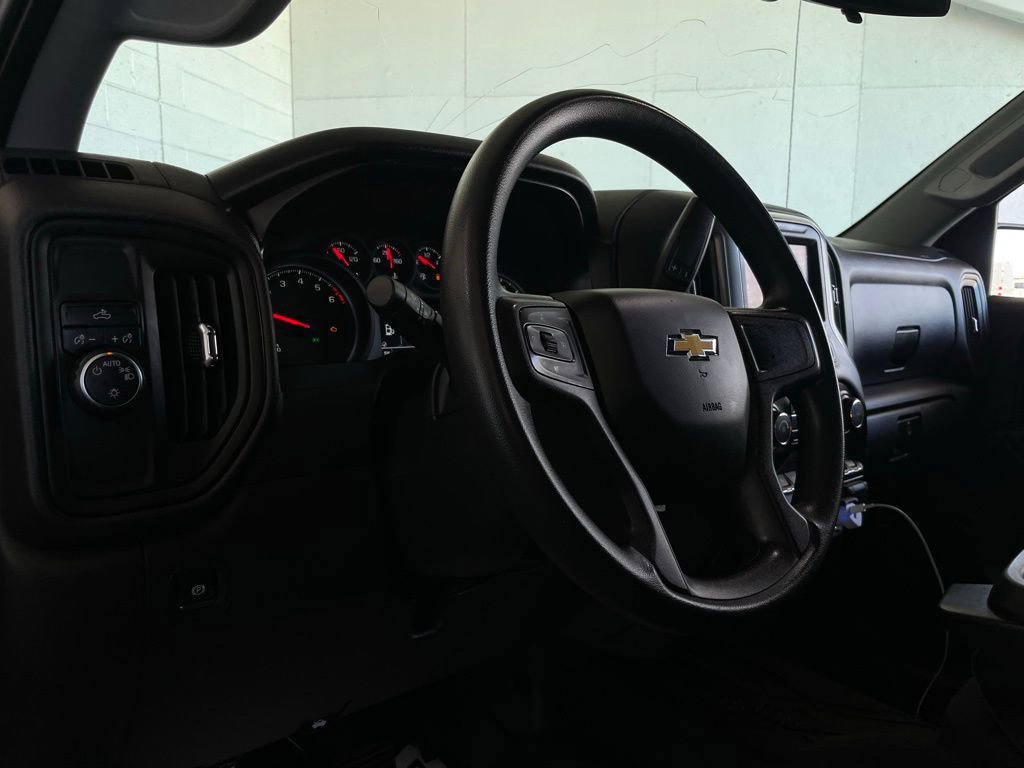 Used 2021 Chevrolet Silverado 1500 Custom image 11