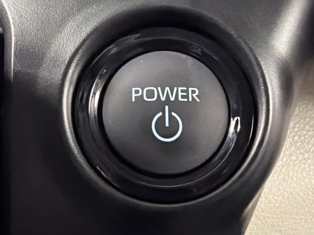 Used 2026 Toyota Sienna Limited FWD image 31