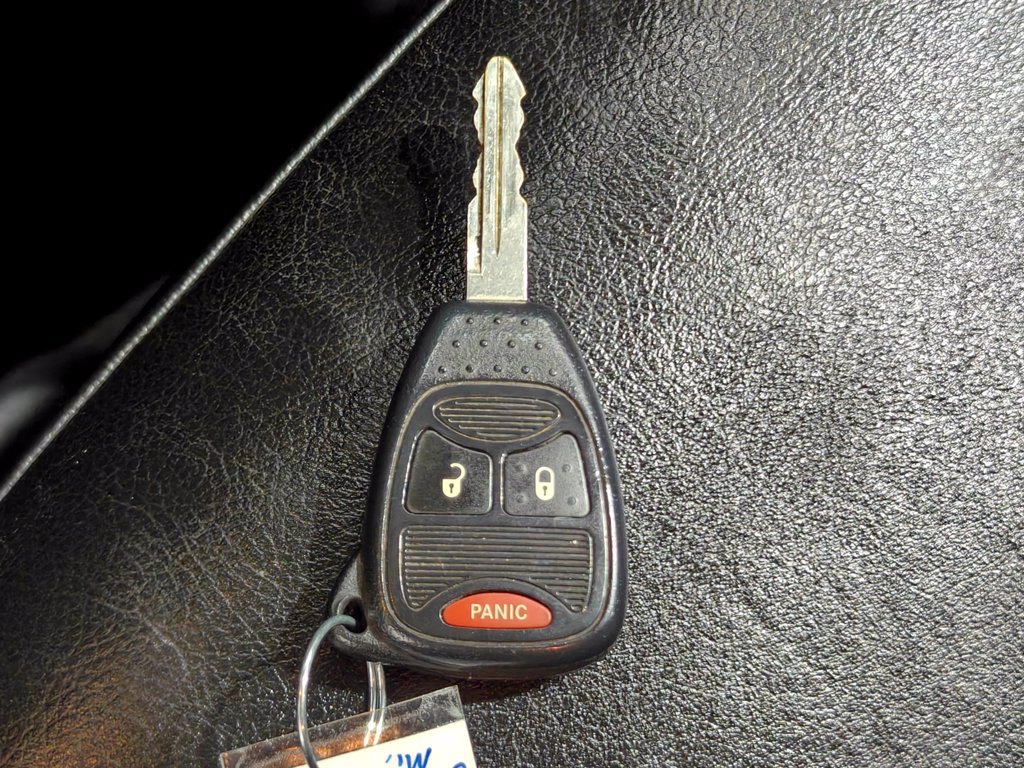 Used 2013 Jeep Wrangler Unlimited Rubicon w/ Dual Top Group AWD/4WD image 13