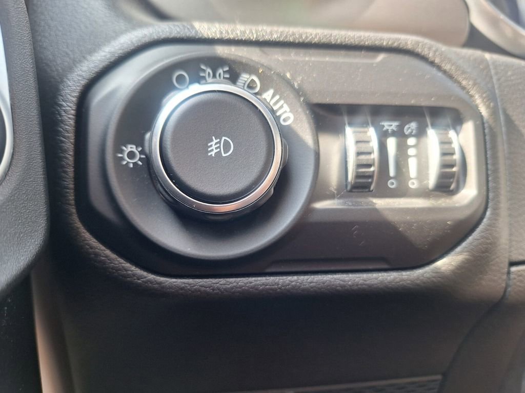 Used 2021 Jeep Wrangler Unlimited Sport image 12