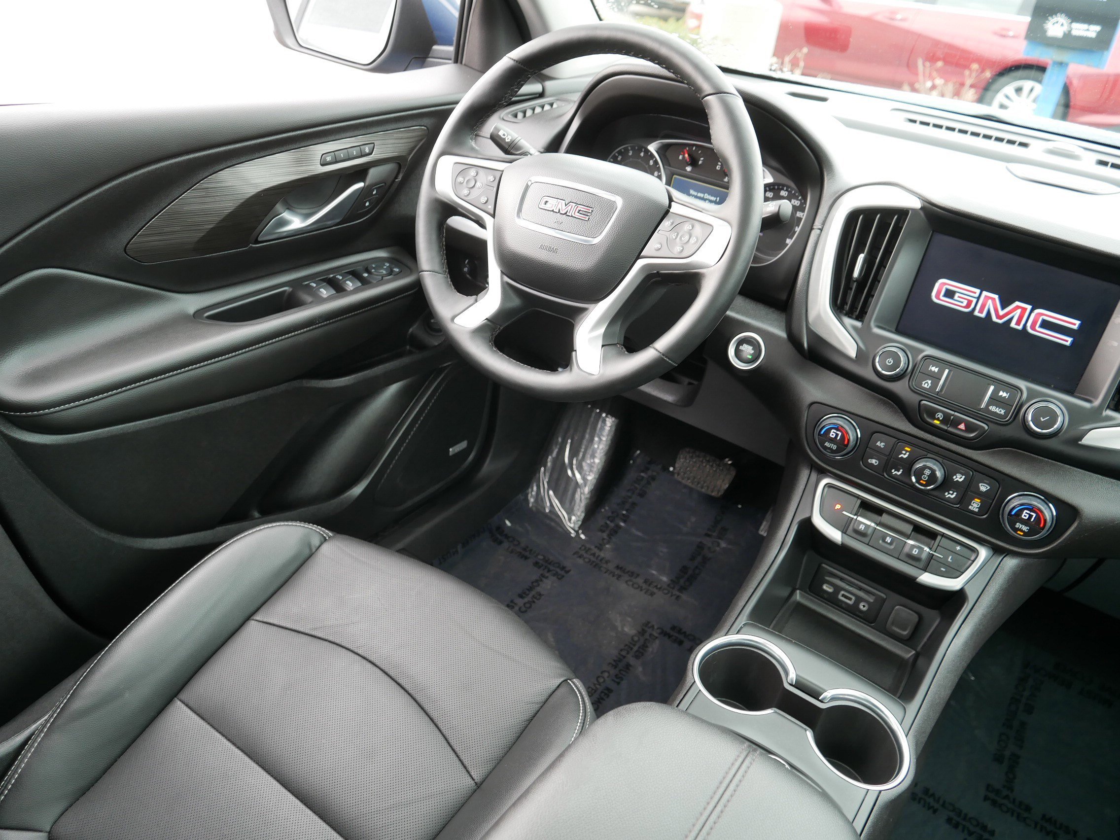 Used 2024 GMC Terrain SLT w/ Infotainment Package II image 9