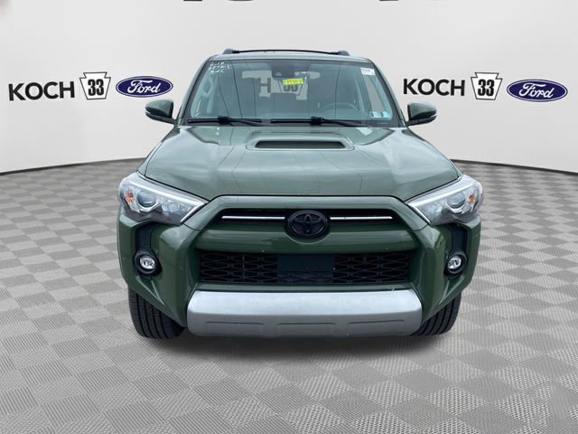 Used 2022 Toyota 4Runner TRD Off-Road Premium w/ Moonroof Package AWD/4WD image 2