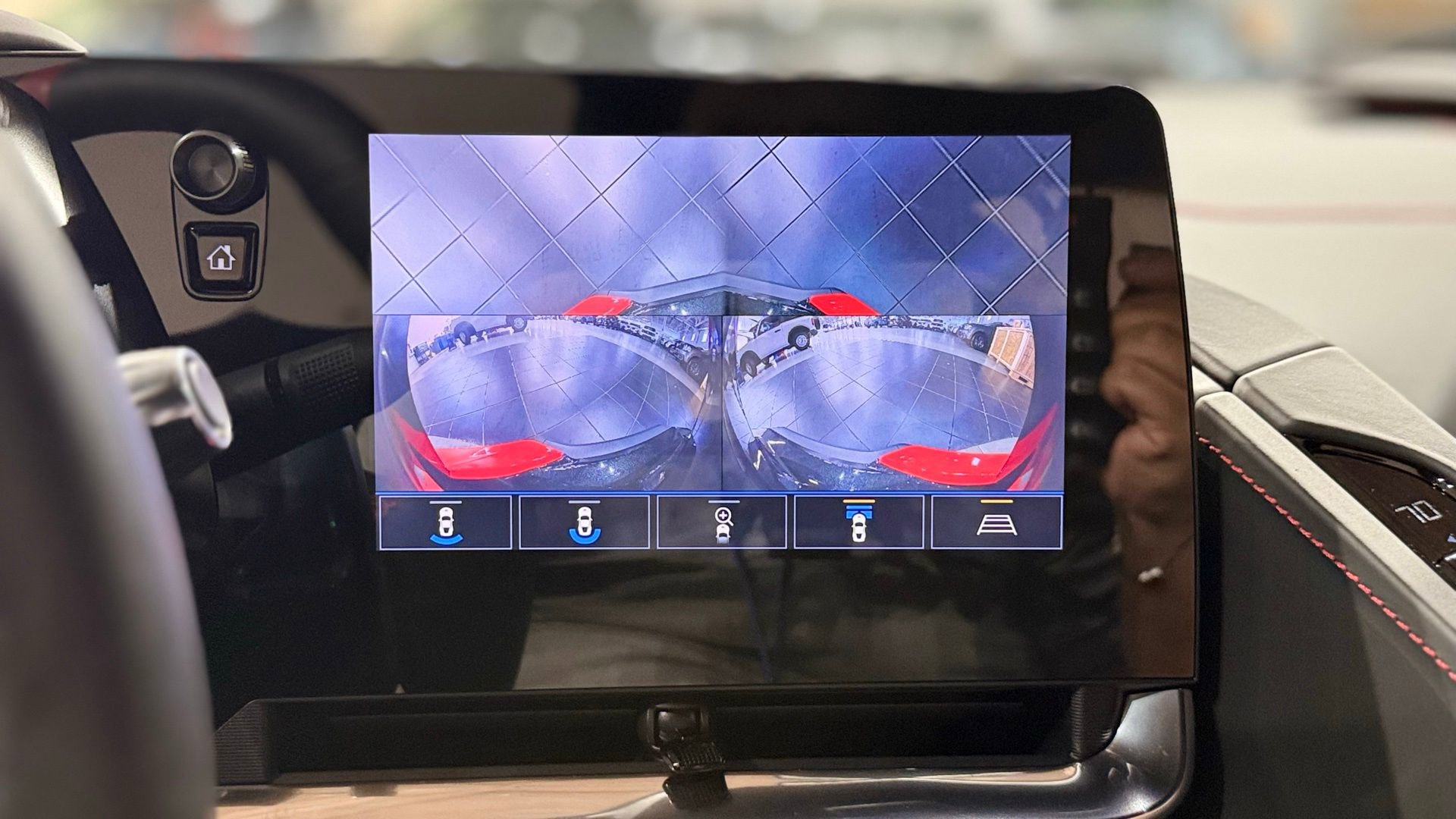 Used 2020 Chevrolet Corvette Stingray Premium Cpe w/ 3LT Preferred Equipment Group image 69