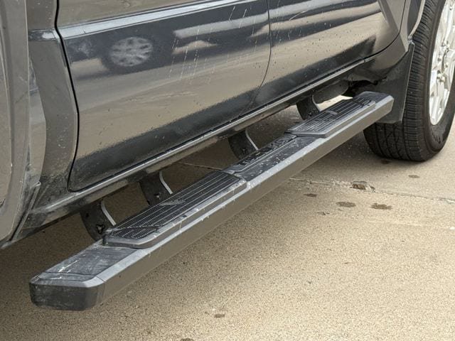 Used 2024 Toyota Tacoma SR RWD image 8