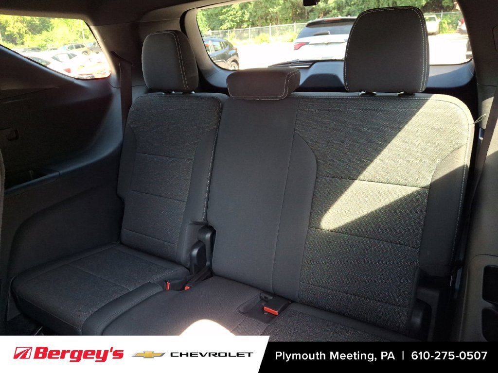 Certified 2026 Chevrolet Traverse LT AWD/4WD image 12