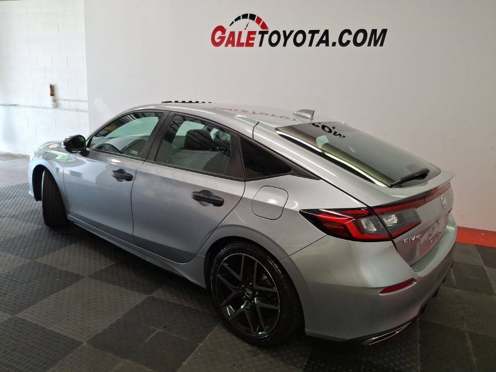 Used 2022 Honda Civic Sport Touring image 10