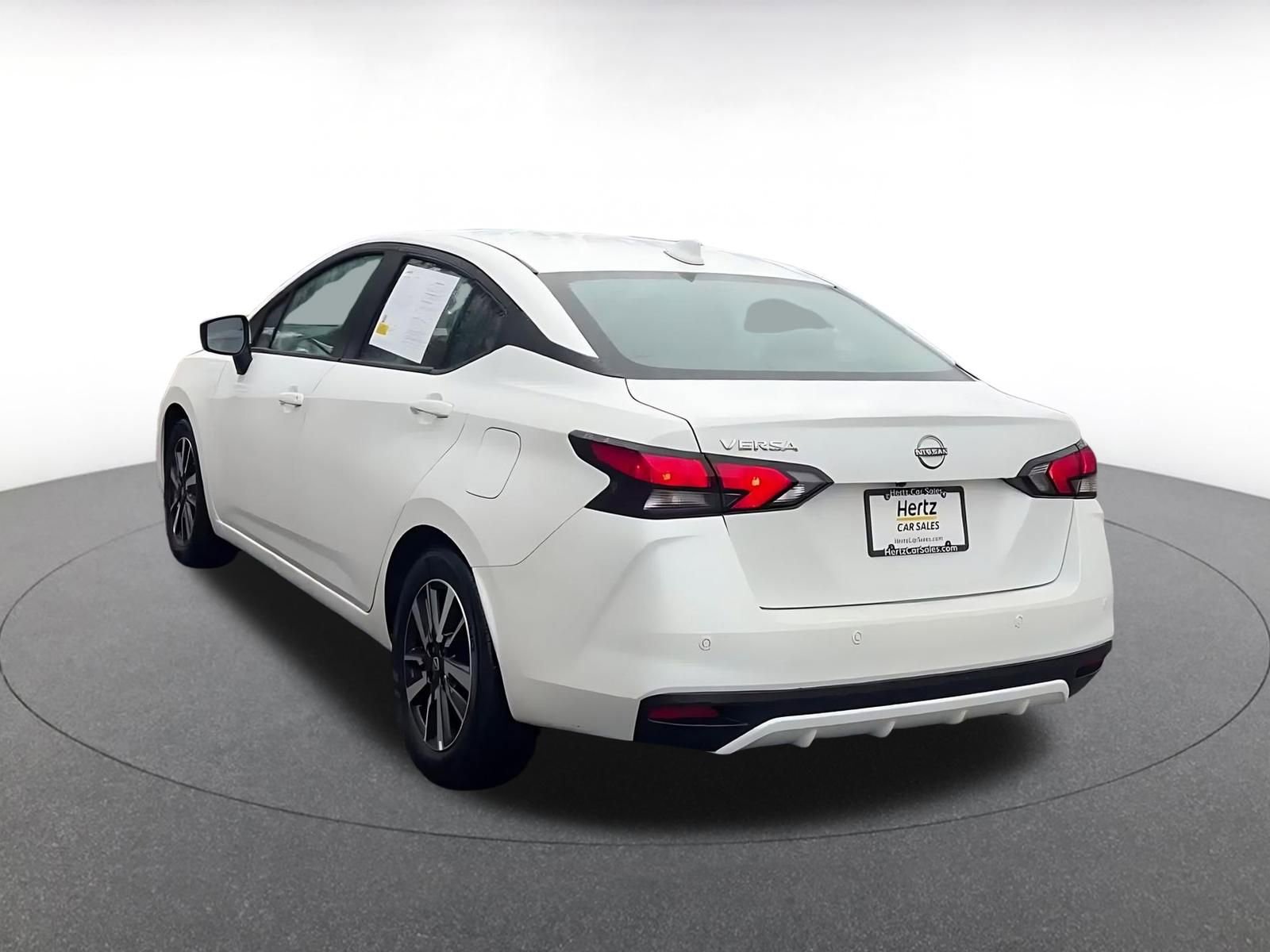 Used 2025 Nissan Versa SV image 11