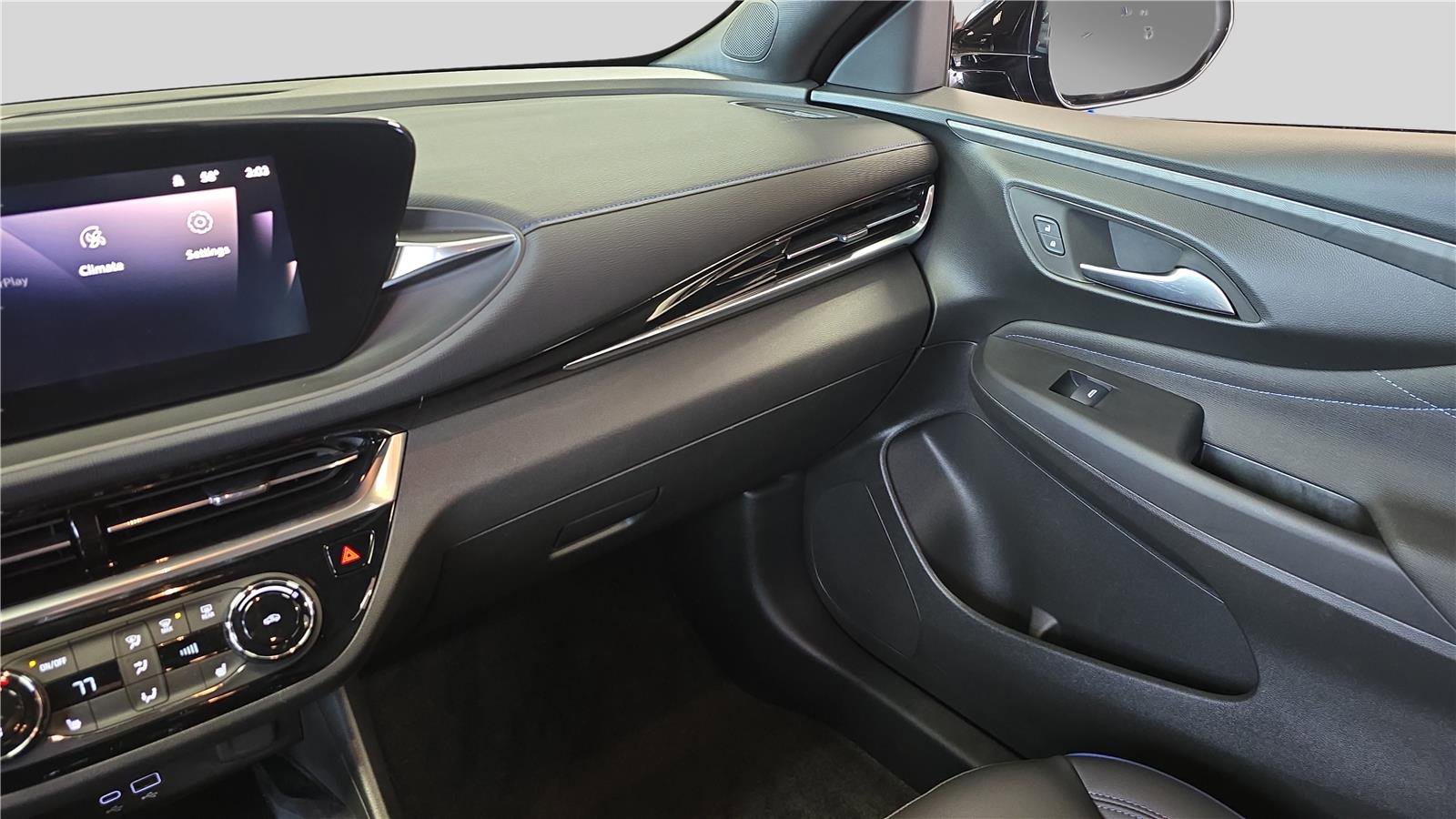 Used 2024 Buick Envista Sport Touring w/ Convenience I Package FWD image 24