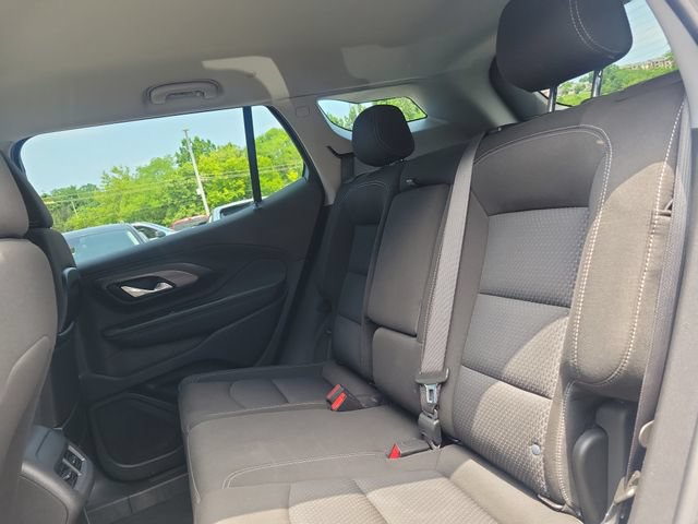 Used 2023 GMC Terrain SLE w/ Driver Convenience Package AWD/4WD image 9