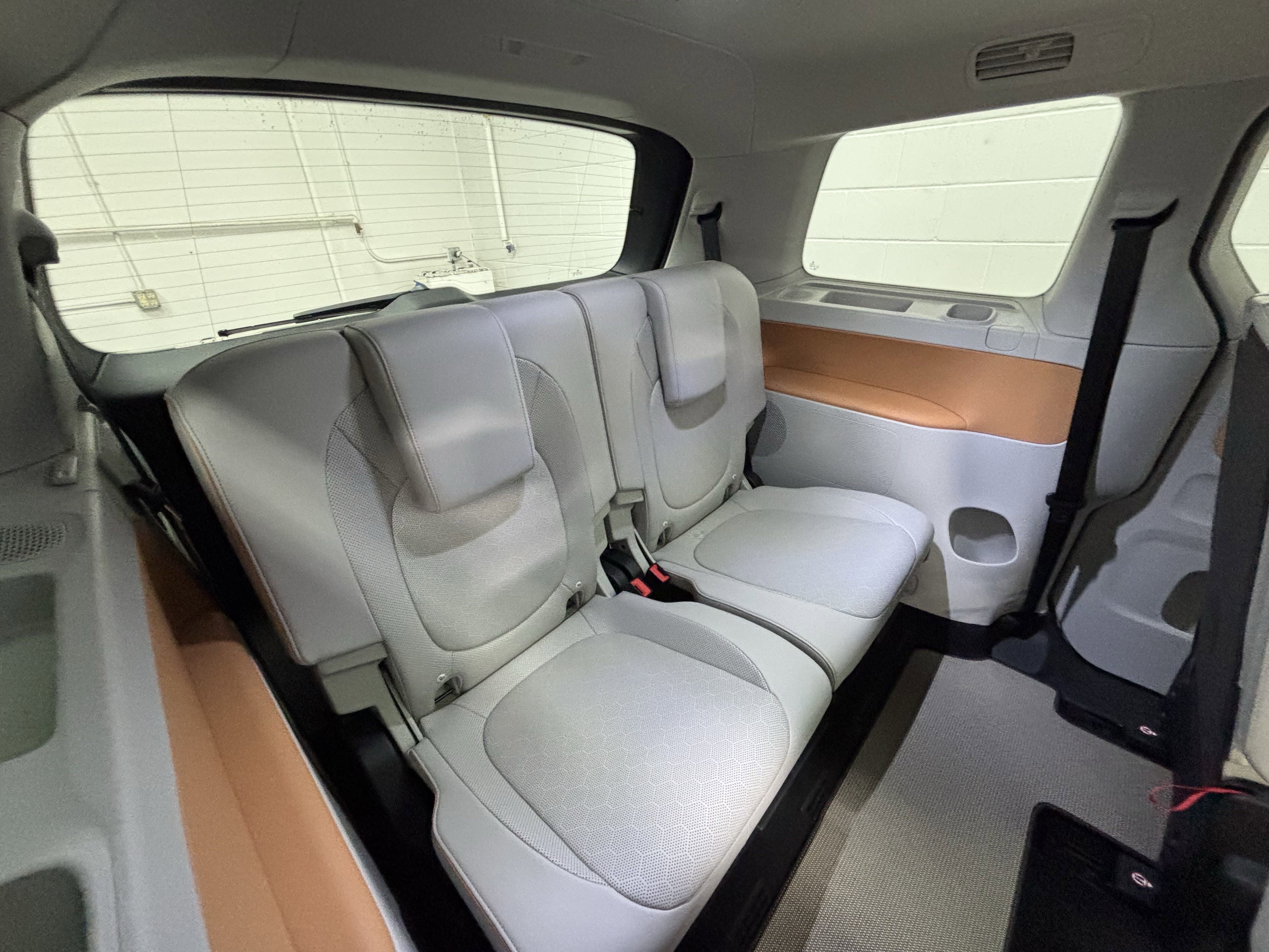 New 2025 Volkswagen ID. Buzz 1st Edition AWD/4WD image 14