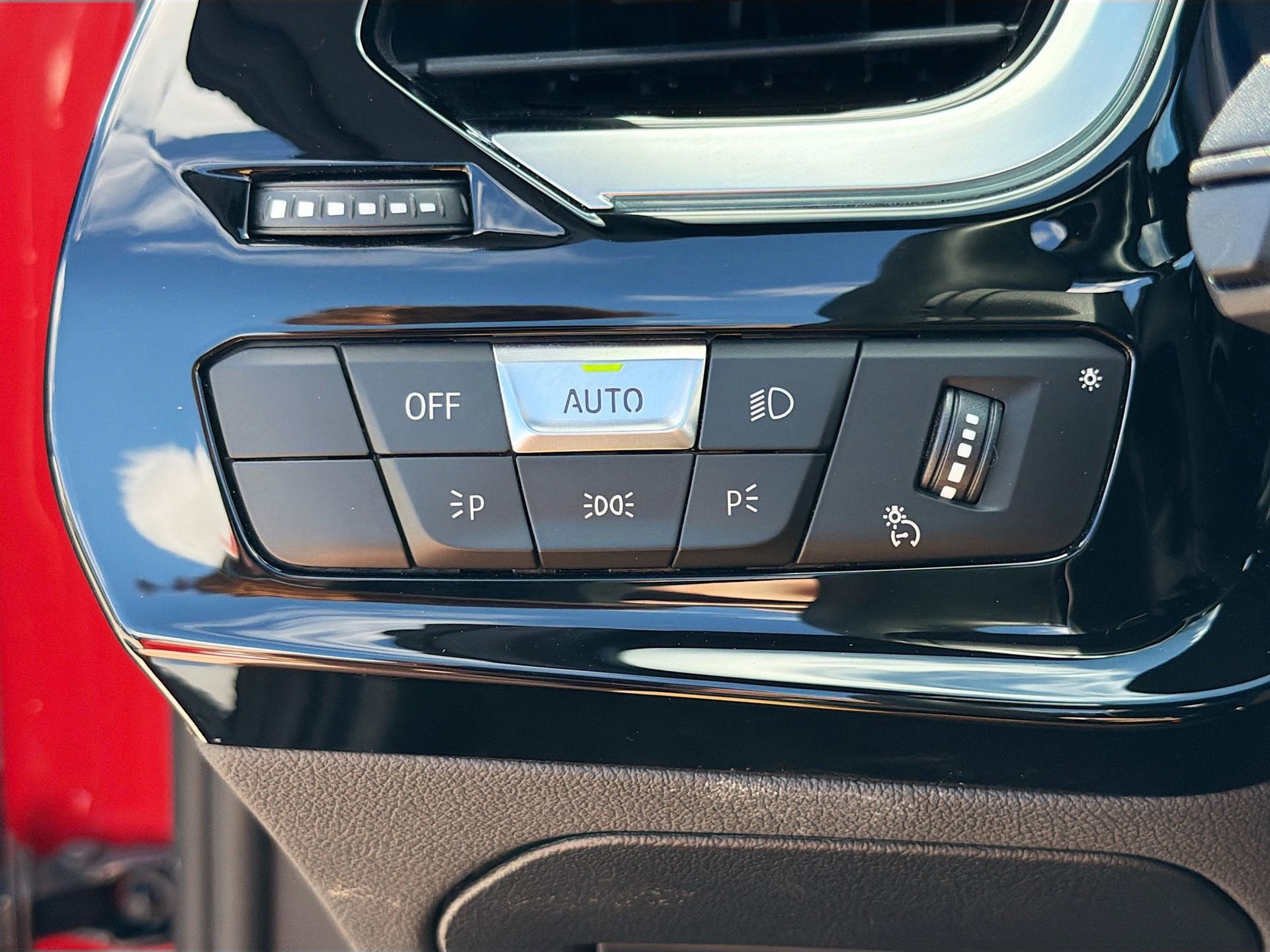 Certified 2025 BMW Z4 sDrive30i image 34