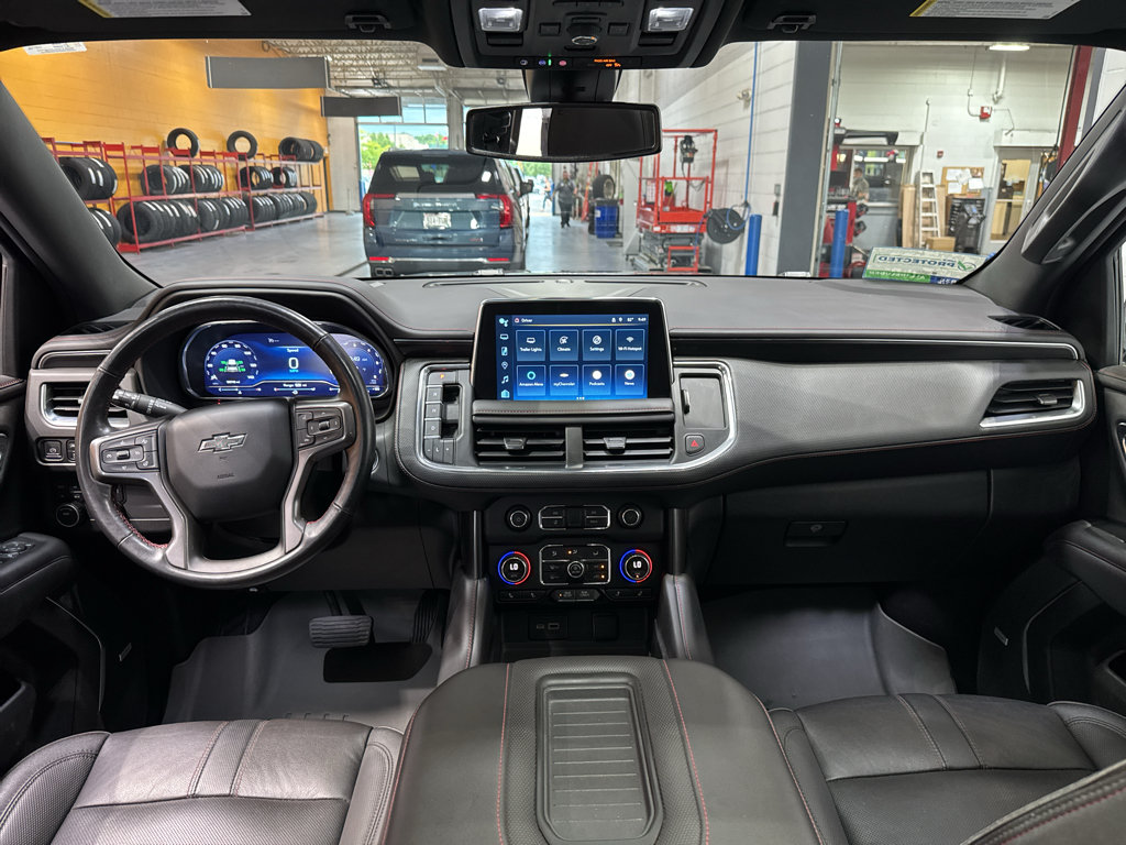 Used 2022 Chevrolet Suburban RST w/ Luxury Package AWD/4WD image 15