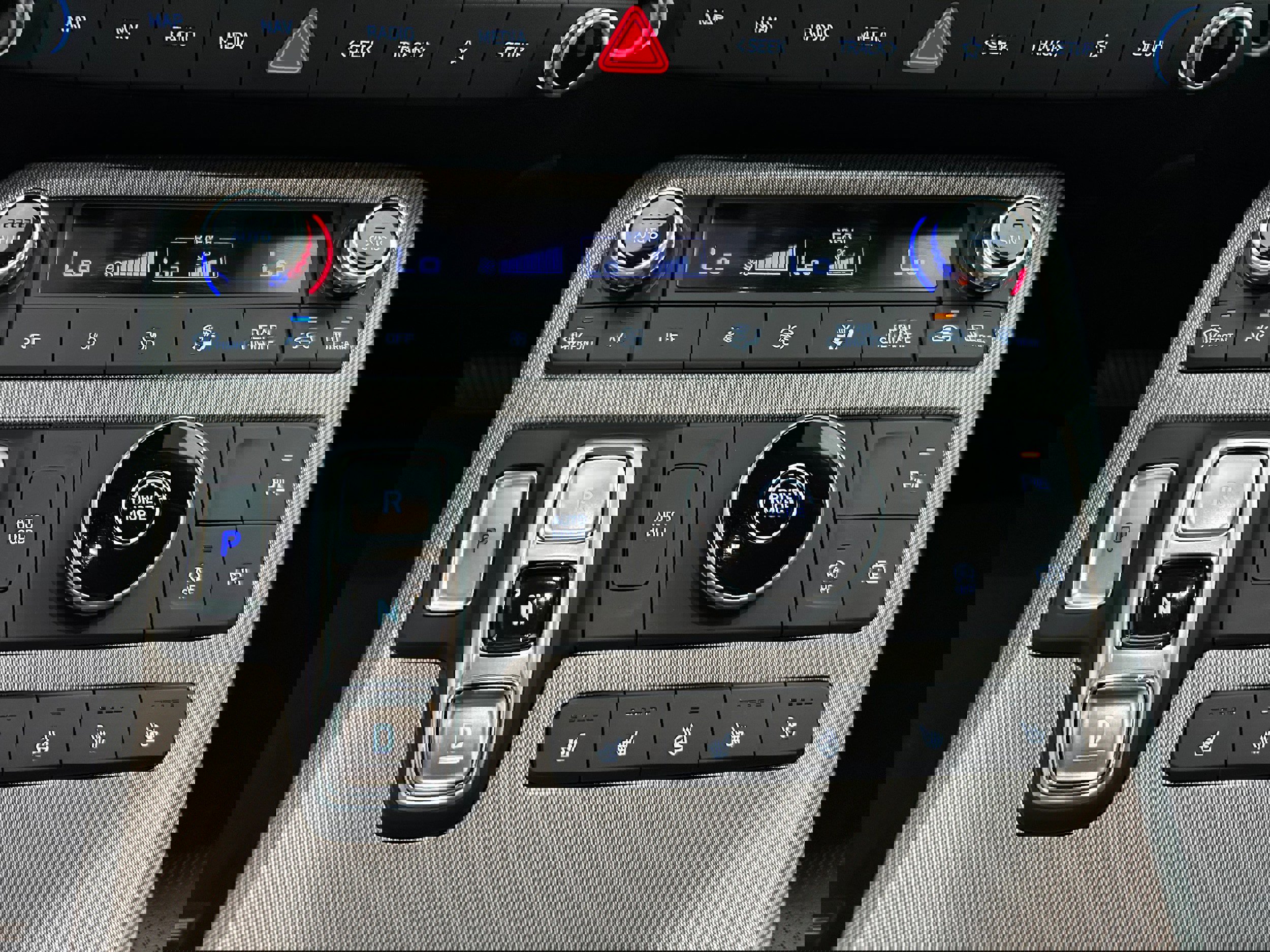 Used 2023 Hyundai Palisade SEL w/ Premium Package image 16