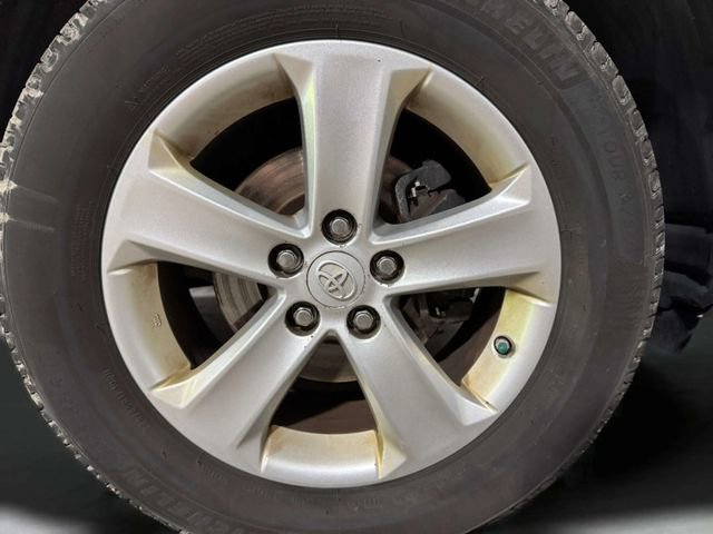 Used 2013 Toyota RAV4 XLE FWD image 34