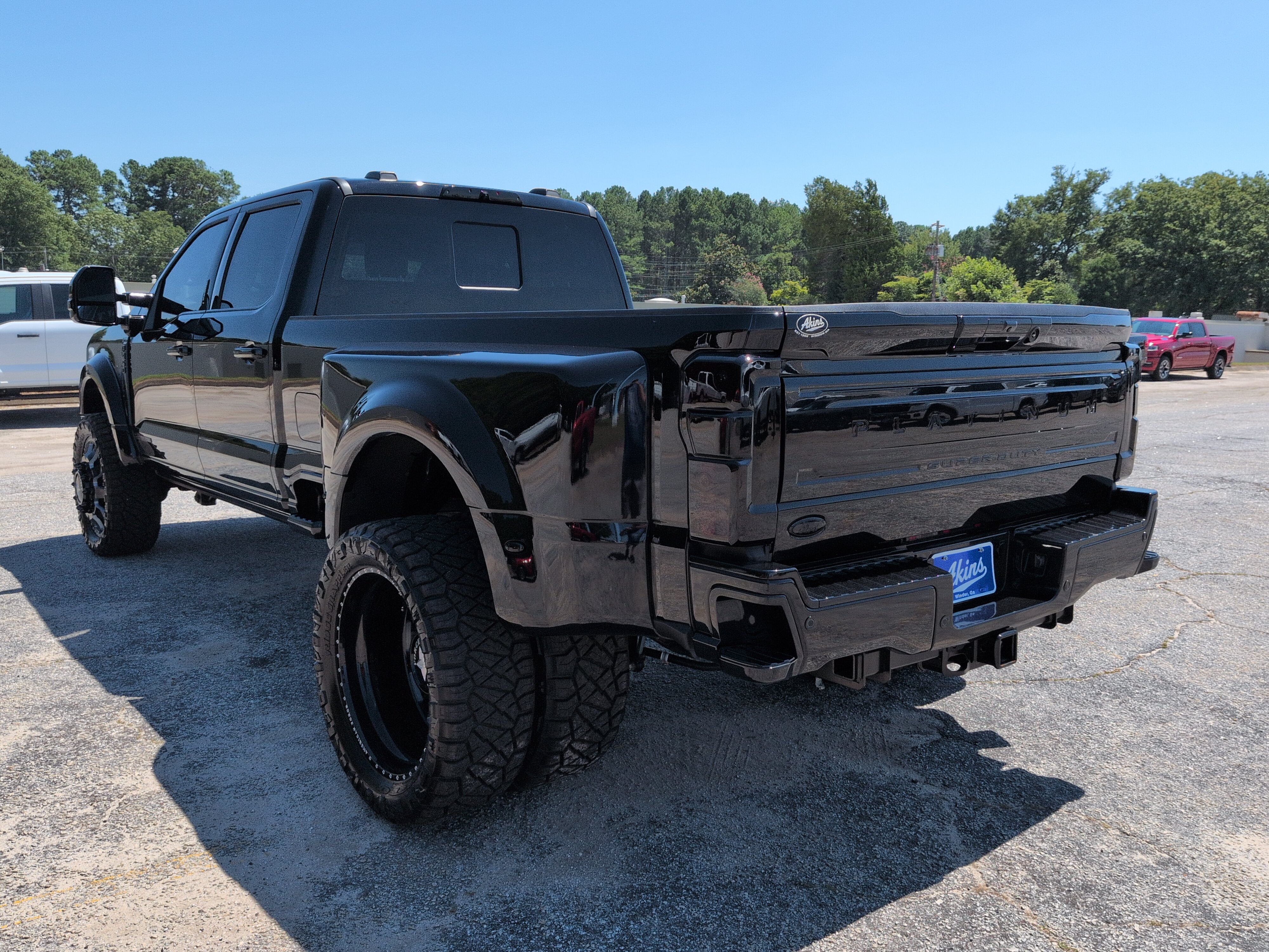 Used 2024 Ford F450 Platinum w/ FX4 Off-Road Package AWD/4WD image 5