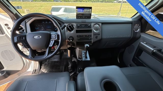 Used 2022 Ford F650 2WD Crew Cab Super Duty image 17