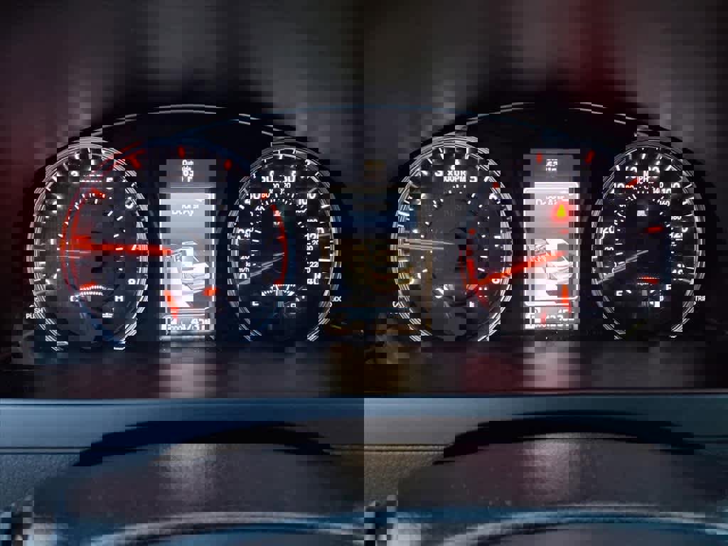 Used 2017 Toyota Camry LE image 19