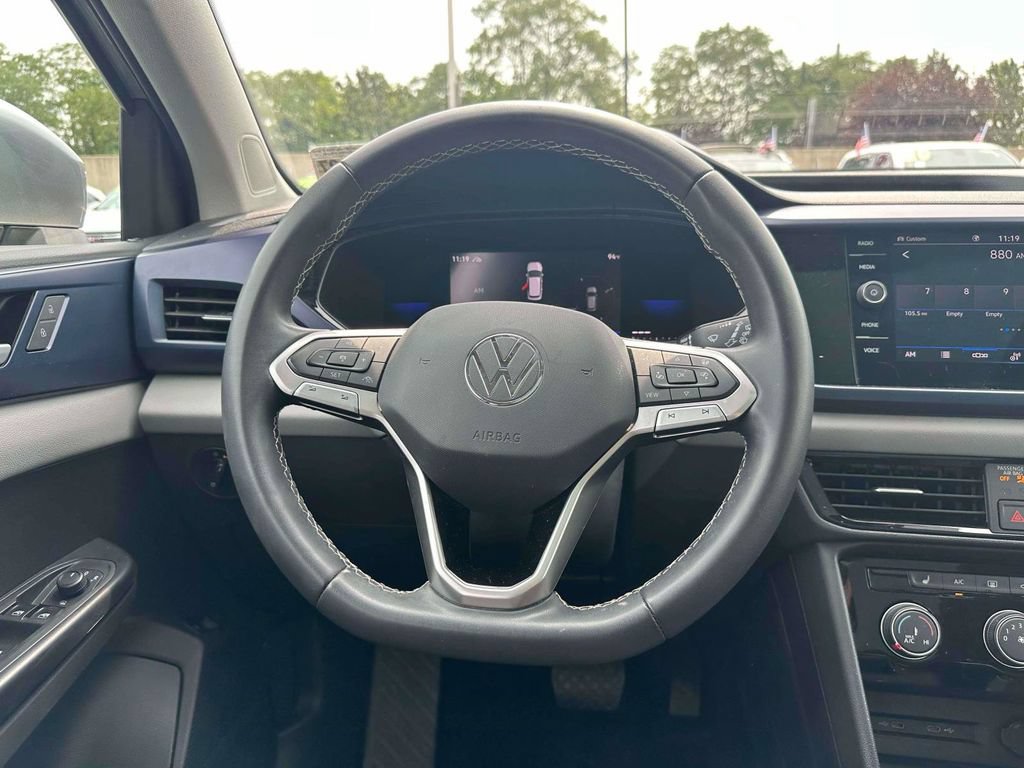 Used 2023 Volkswagen Taos SE w/ Panoramic Sunroof Package AWD/4WD image 14