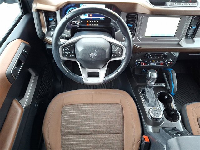 Used 2023 Ford Bronco Outer Banks image 2
