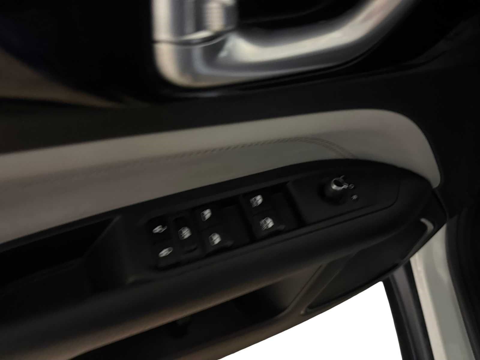 Used 2023 Jeep Compass Limited AWD/4WD image 20