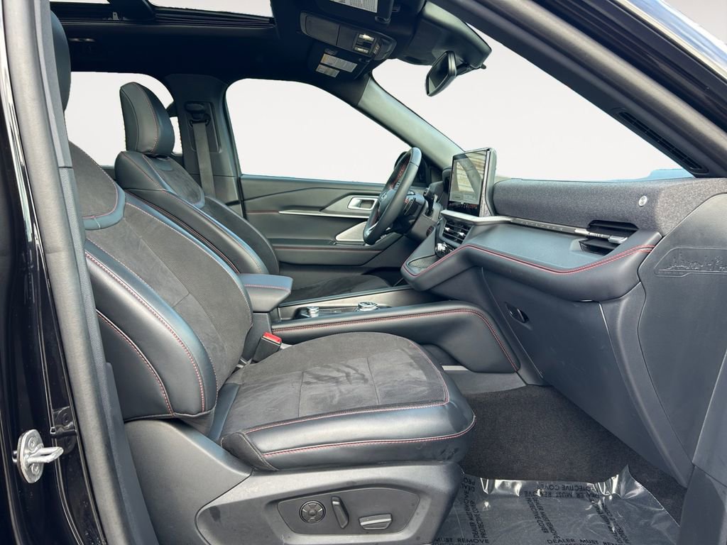 Used 2025 Ford Explorer ST AWD/4WD image 10