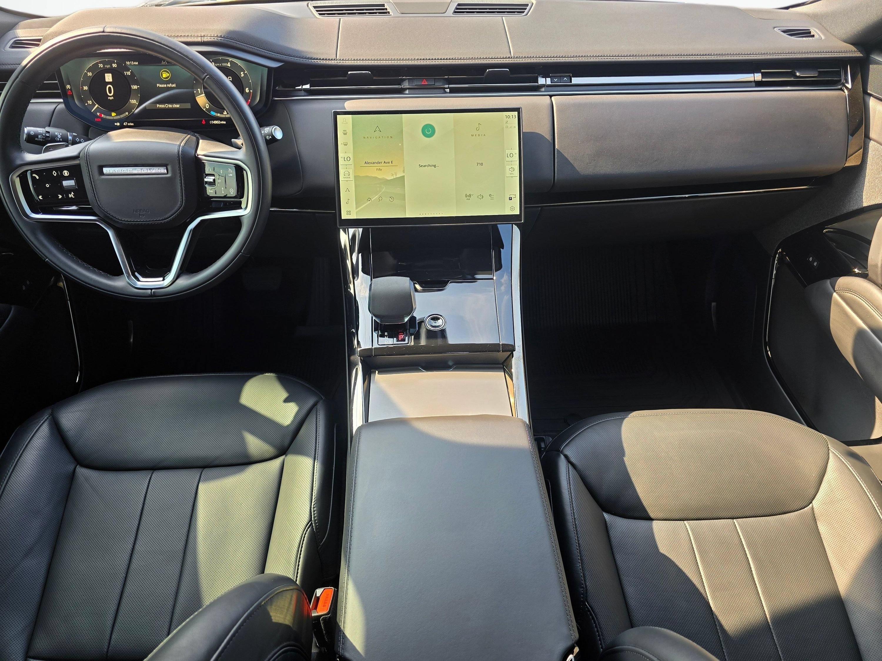 Used 2025 Land Rover Range Rover Sport SE AWD/4WD image 16
