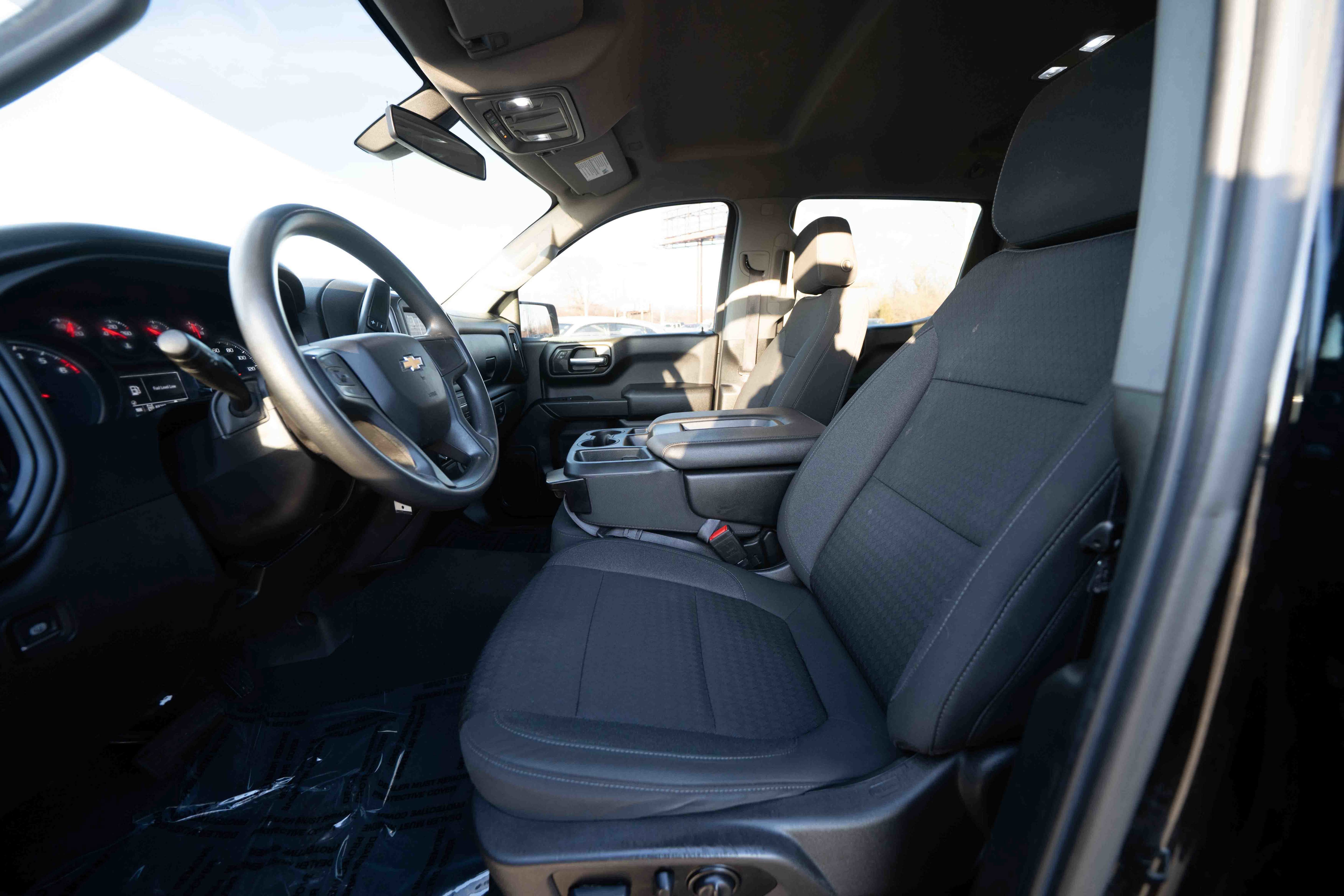 Used 2022 Chevrolet Silverado 1500 Custom image 9