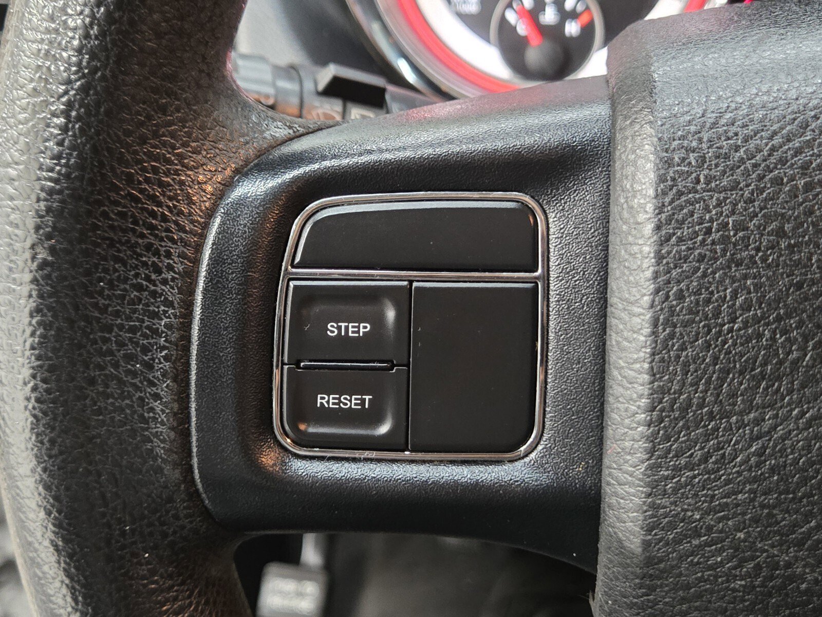 Used 2014 Dodge Grand Caravan American Value Package FWD image 13