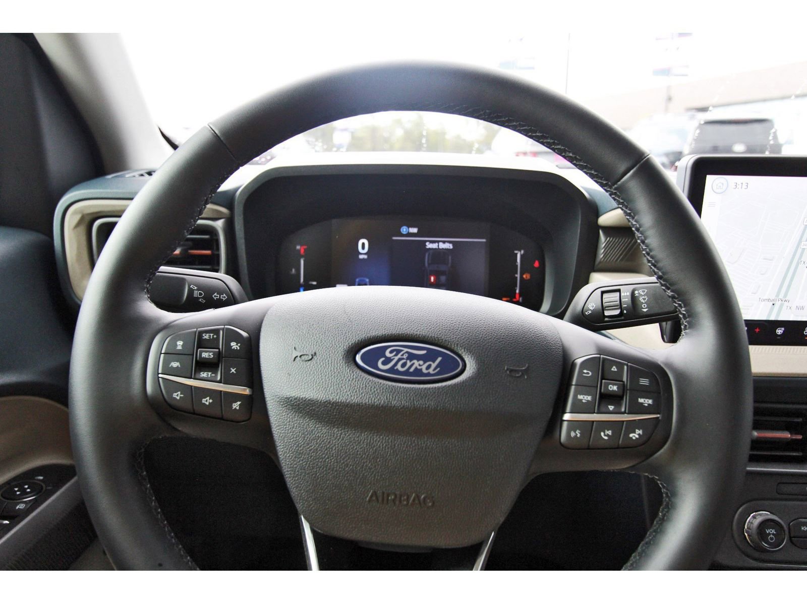 Used 2025 Ford Maverick Lariat image 16