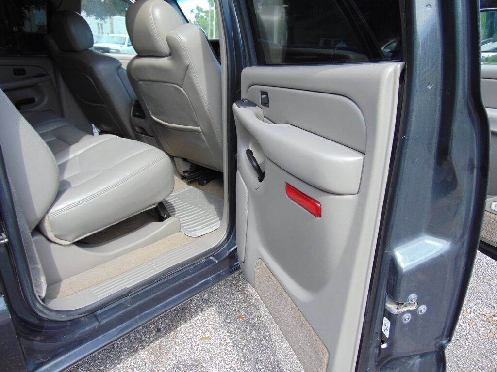 Used 2005 Chevrolet Silverado 2500 LS w/ Heavy-Duty Power Package image 31