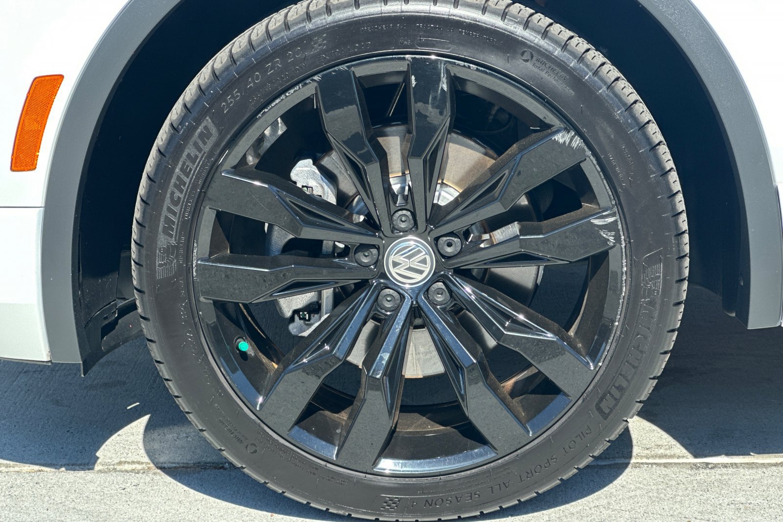 Used 2021 Volkswagen Tiguan SE R-Line w/ 3rd Row Seat Package AWD/4WD image 27