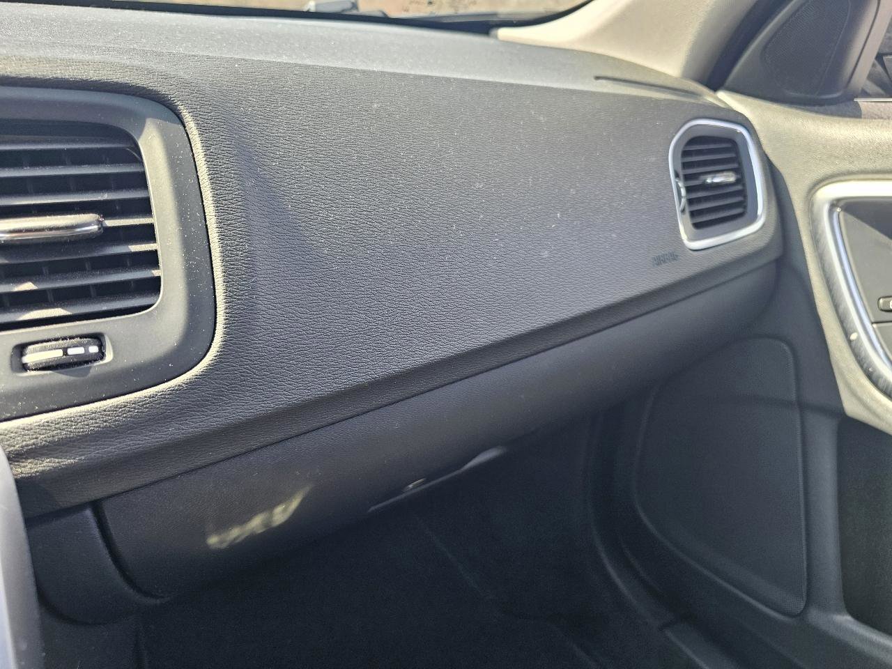 Used 2015 Volvo S60 T5 Premier image 13