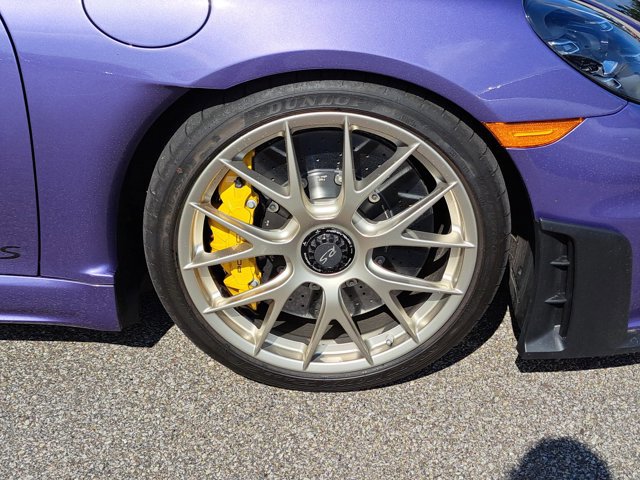Certified 2025 Porsche 718 Cayman GT4 RS image 11
