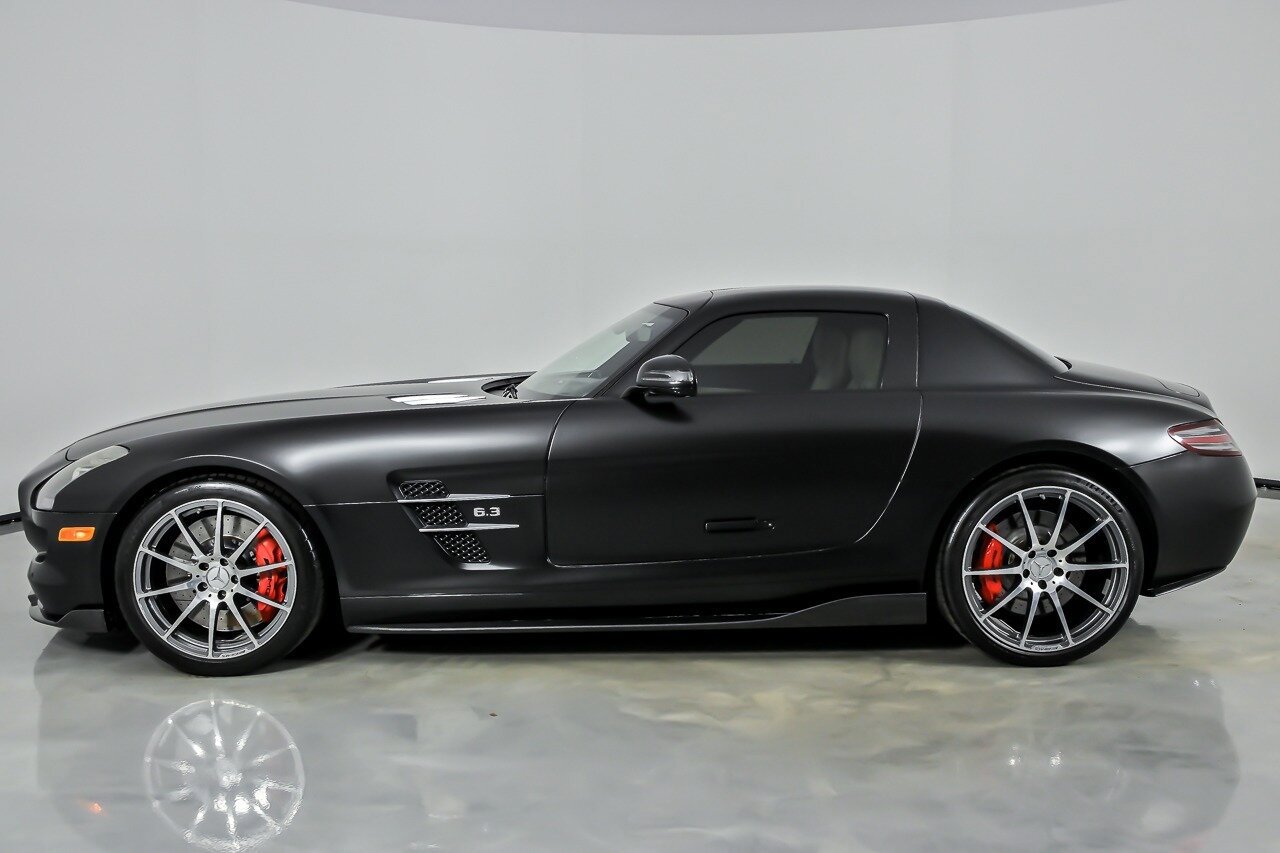 Used 2012 Mercedes-Benz SLS AMG Coupe image 8