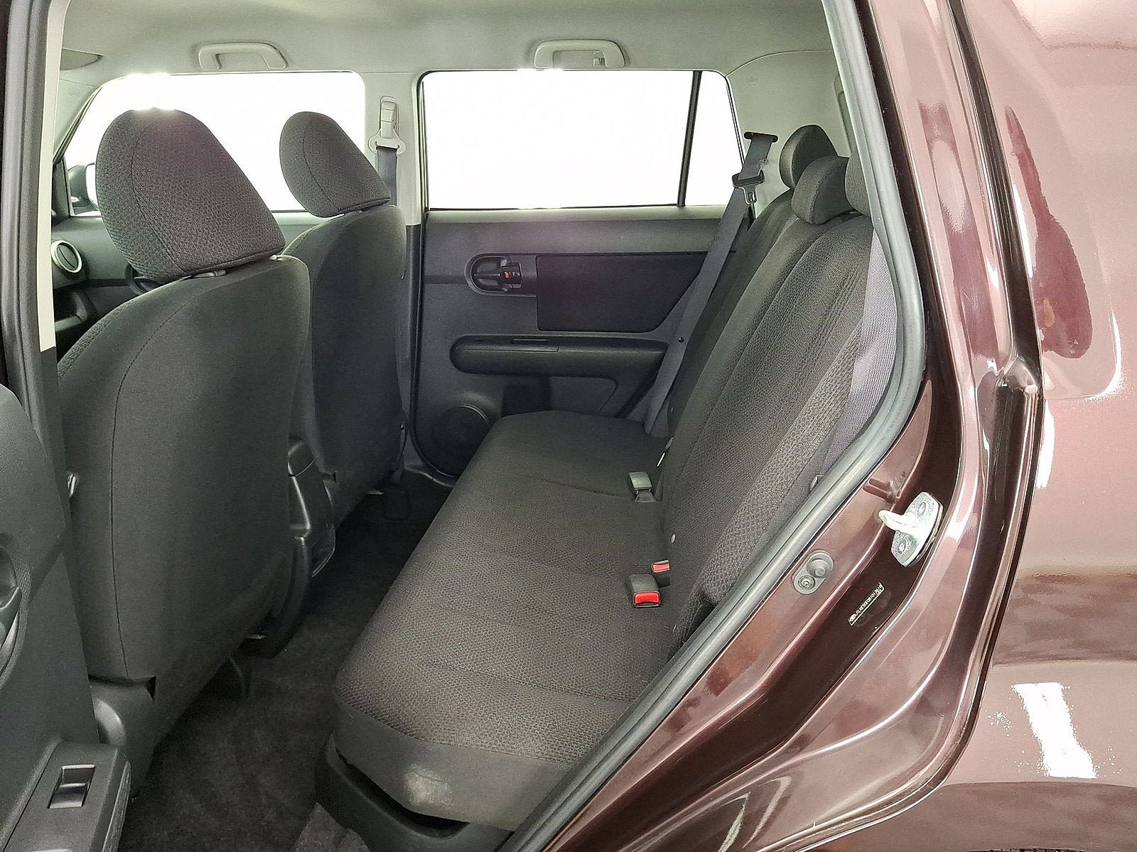 Used 2008 Scion xB FWD image 9