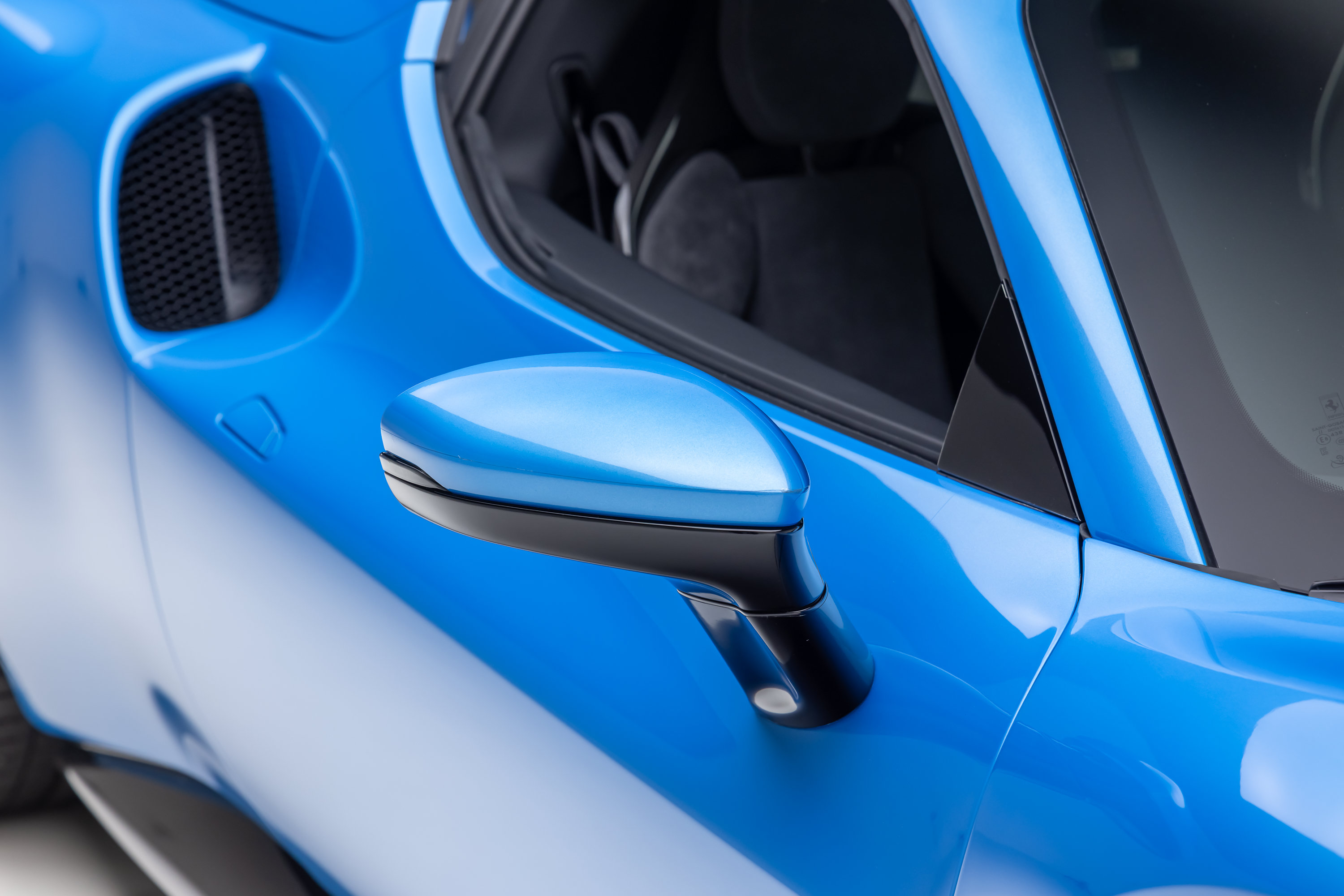 Used 2024 Ferrari 296 GTS RWD image 16