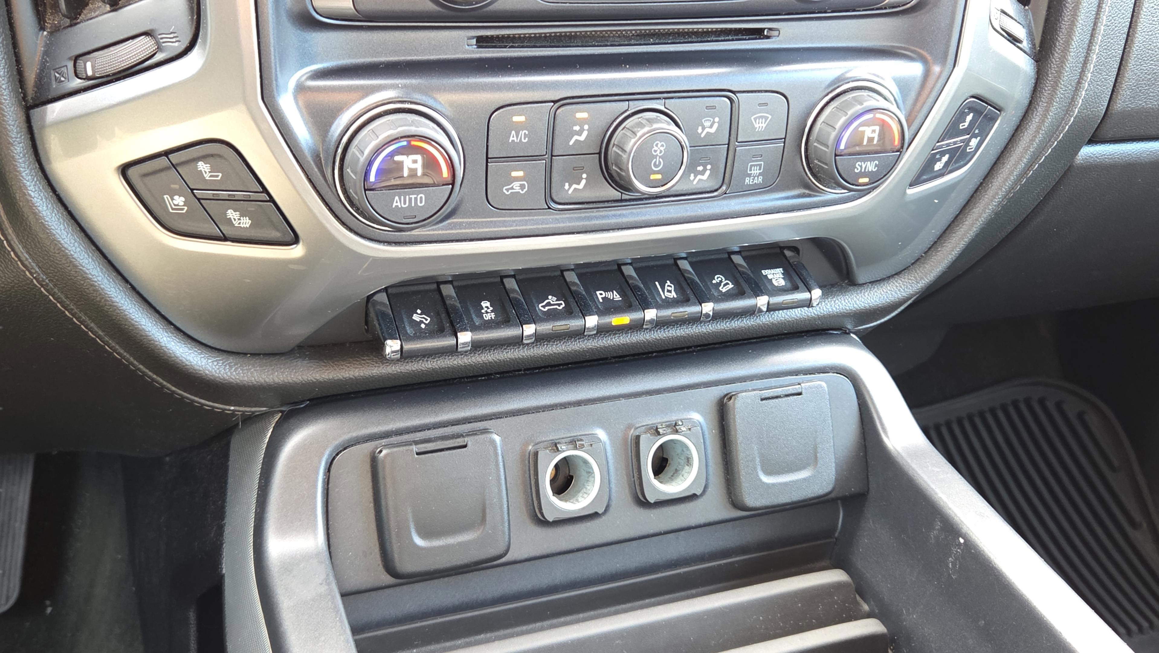 Used 2016 Chevrolet Silverado 2500 LTZ w/ Duramax Plus Package image 24