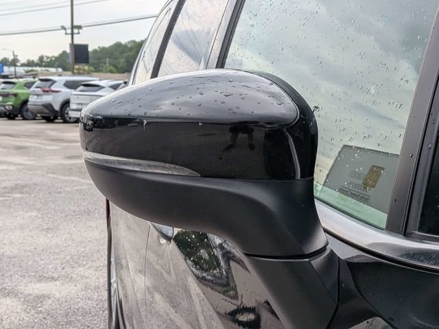 Used 2023 Chrysler Pacifica Touring-L FWD image 12