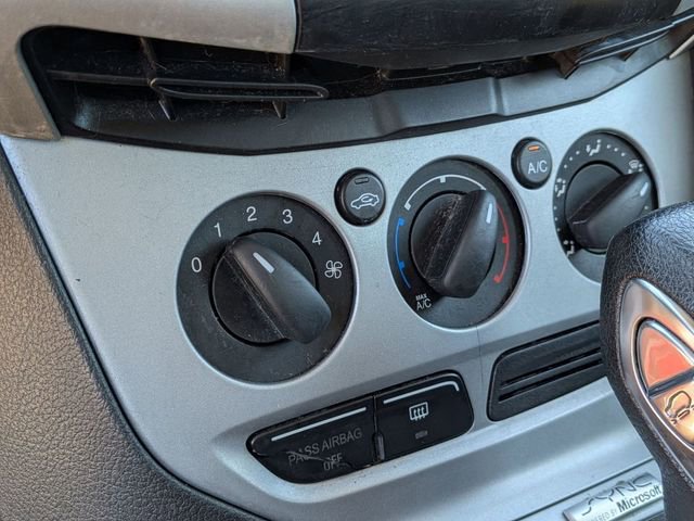 Used 2012 Ford Focus SE image 21