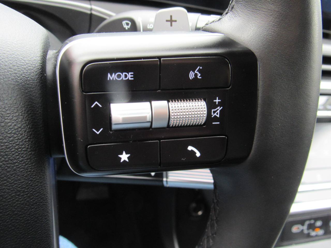 Used 2026 Hyundai Santa Fe SEL AWD/4WD image 22