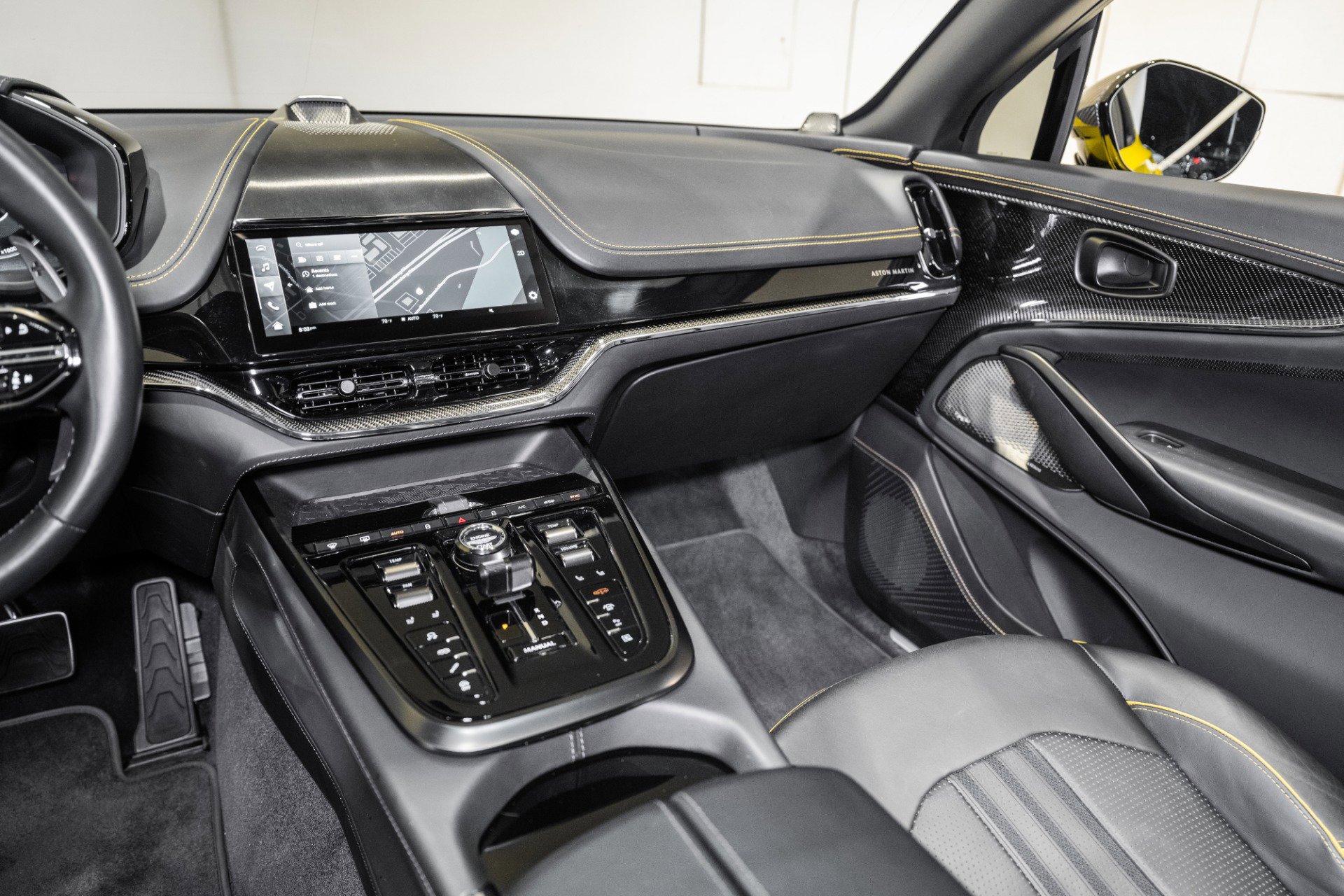 Used 2025 Aston Martin DBX 707 image 24