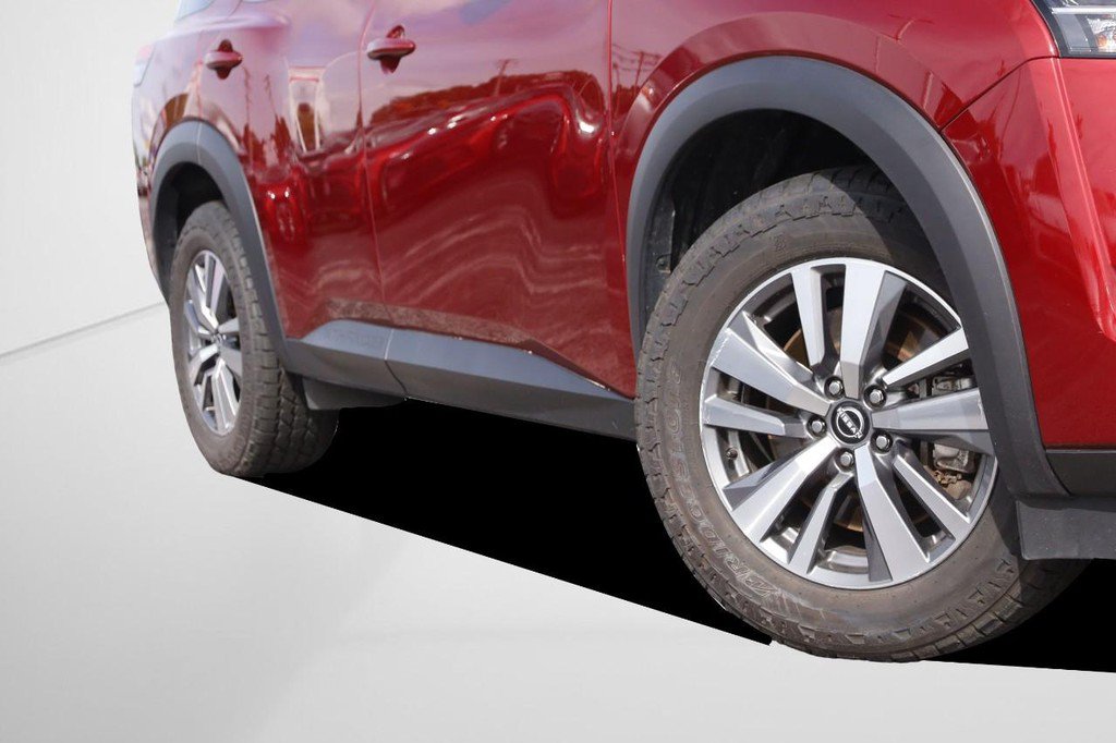 Used 2023 Nissan Pathfinder SL AWD/4WD image 3