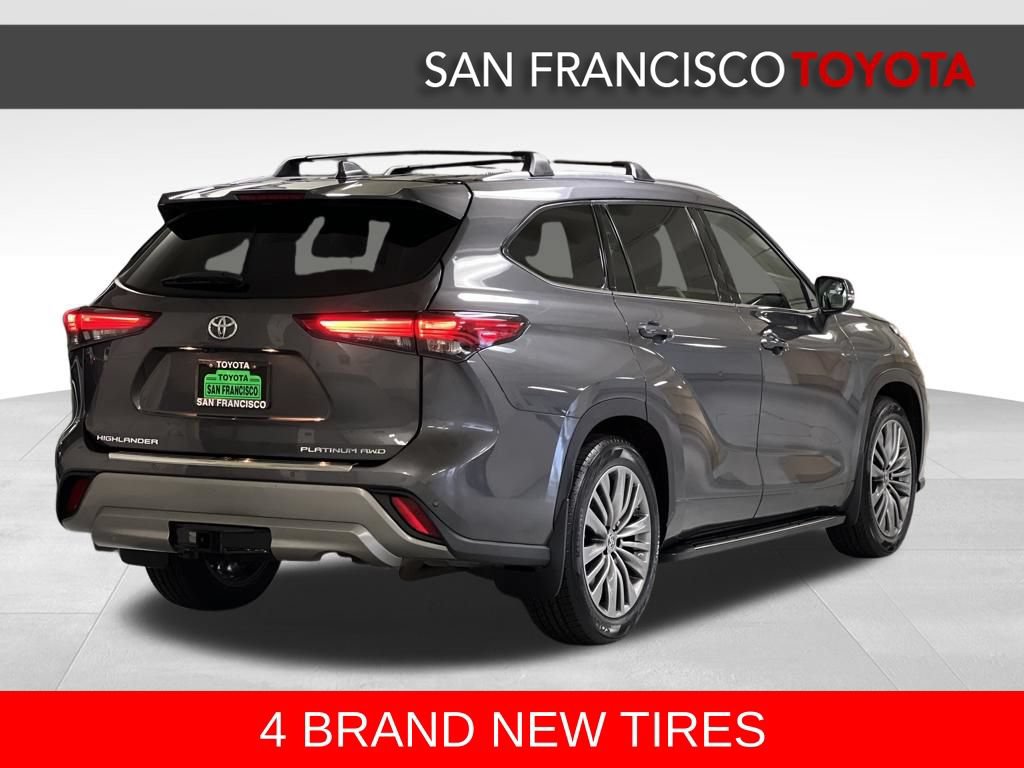 Used 2022 Toyota Highlander Platinum AWD/4WD image 5