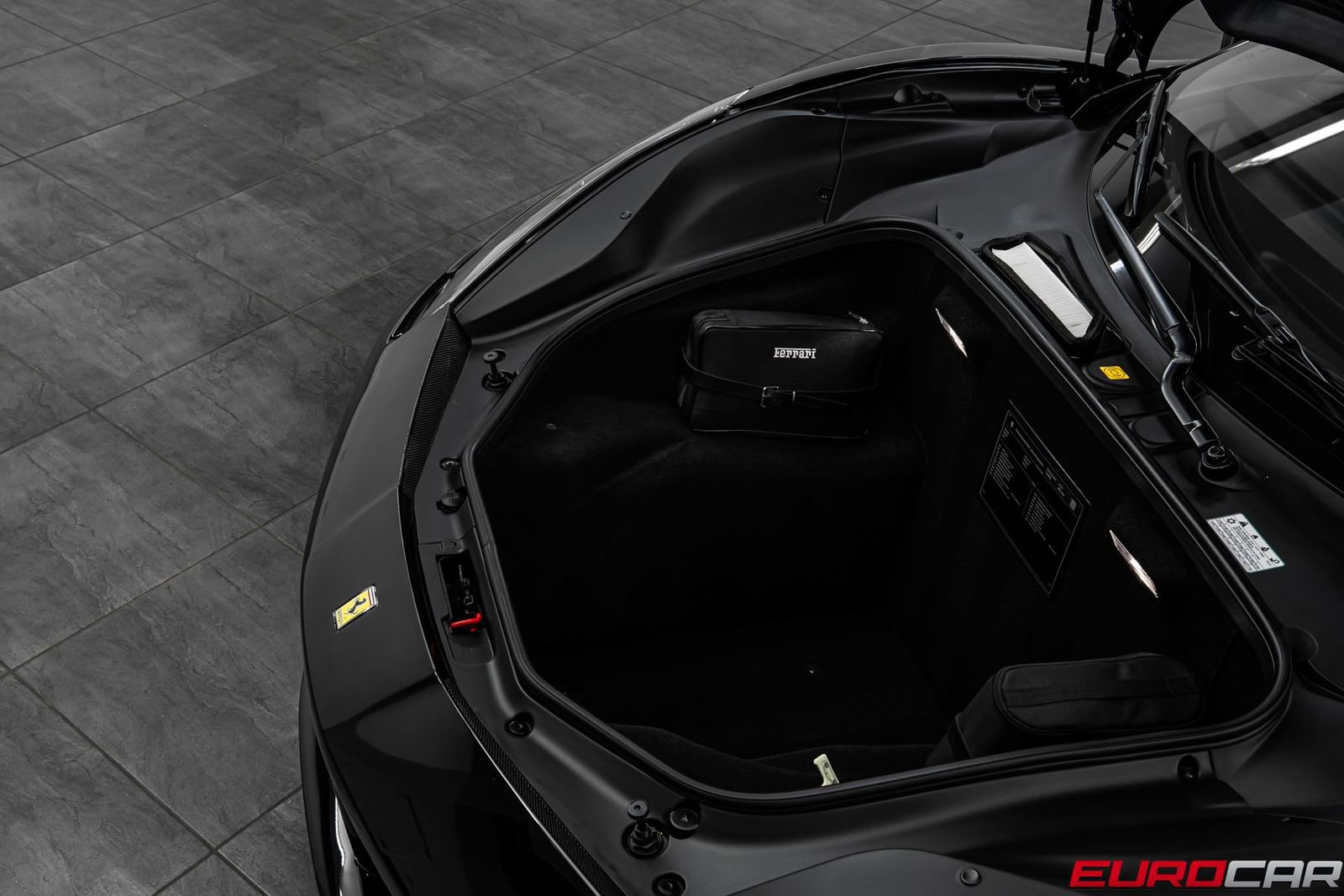 Used 2019 Ferrari 488 Spider RWD image 12