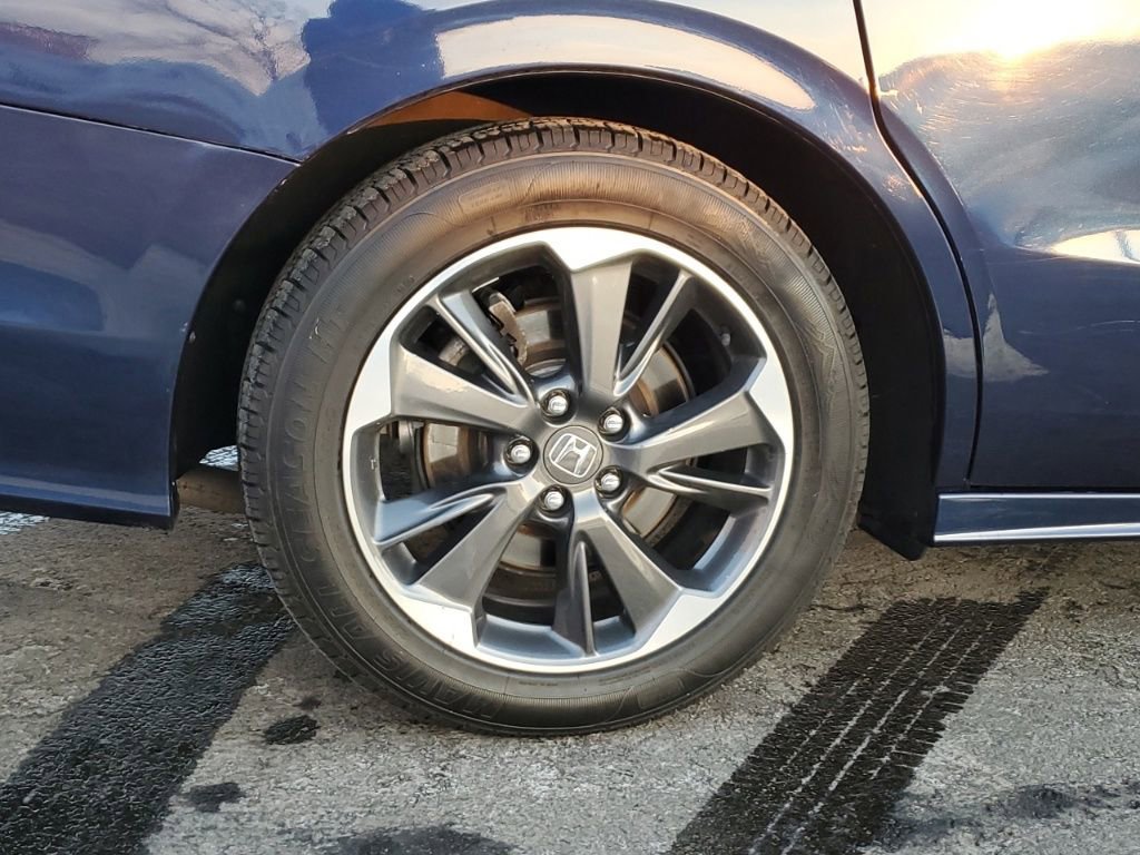 Used 2023 Honda Odyssey Elite image 7