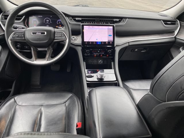Used 2023 Jeep Grand Cherokee Limited AWD/4WD image 5