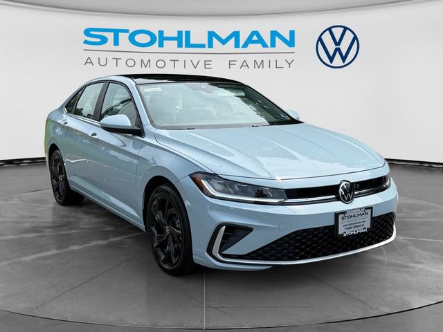 New 2027 Volkswagen Jetta SE FWD image 3